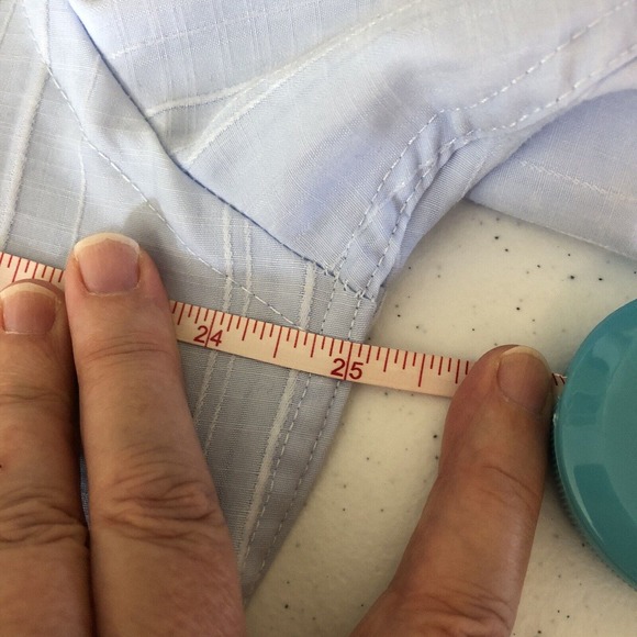 Van Heusen Air Hawaiian Men's Sz Large 16 - 16 1/2 Tropical Pineapple Button Up - Picture 8 of 8